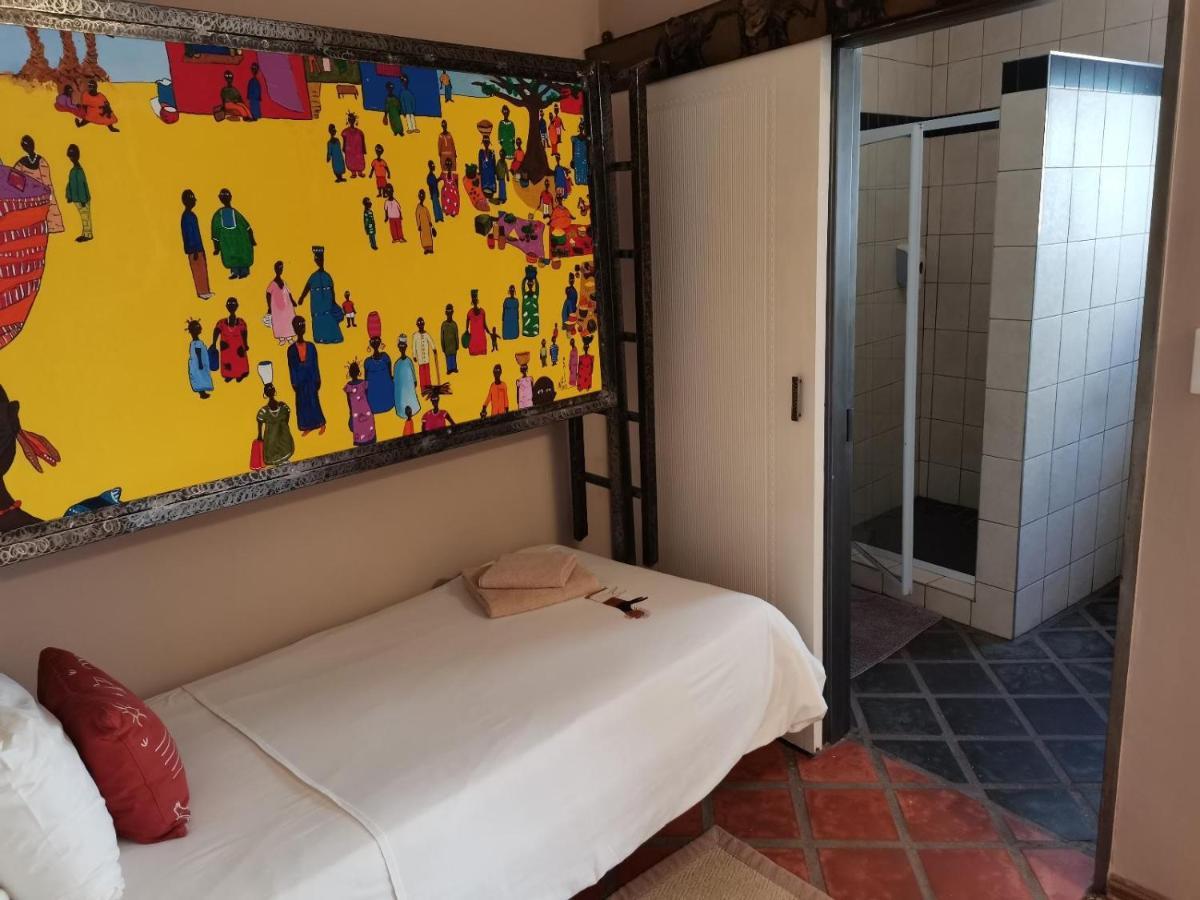 Londiningi GuestHouse Windhoek Eksteriør billede