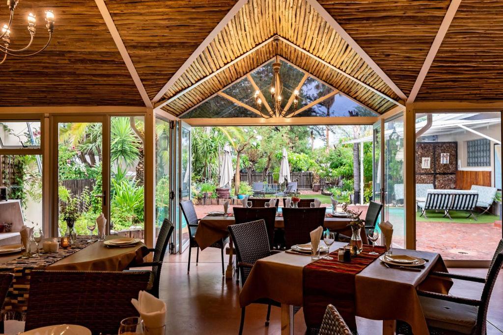 Londiningi GuestHouse Windhoek Eksteriør billede