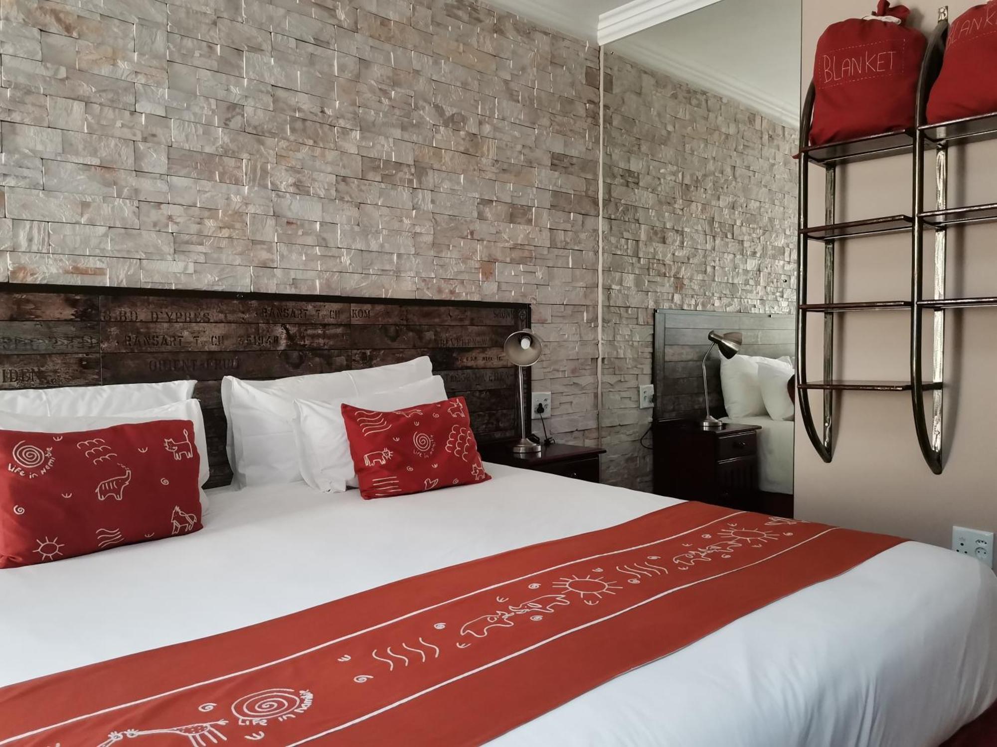 Londiningi GuestHouse Windhoek Værelse billede